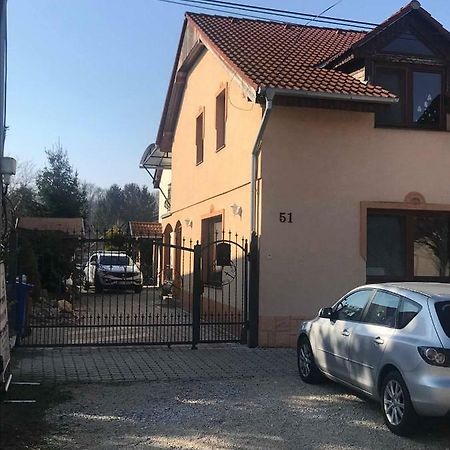 Car-Es Panzio Hotel Veľký Meder Eksteriør billede